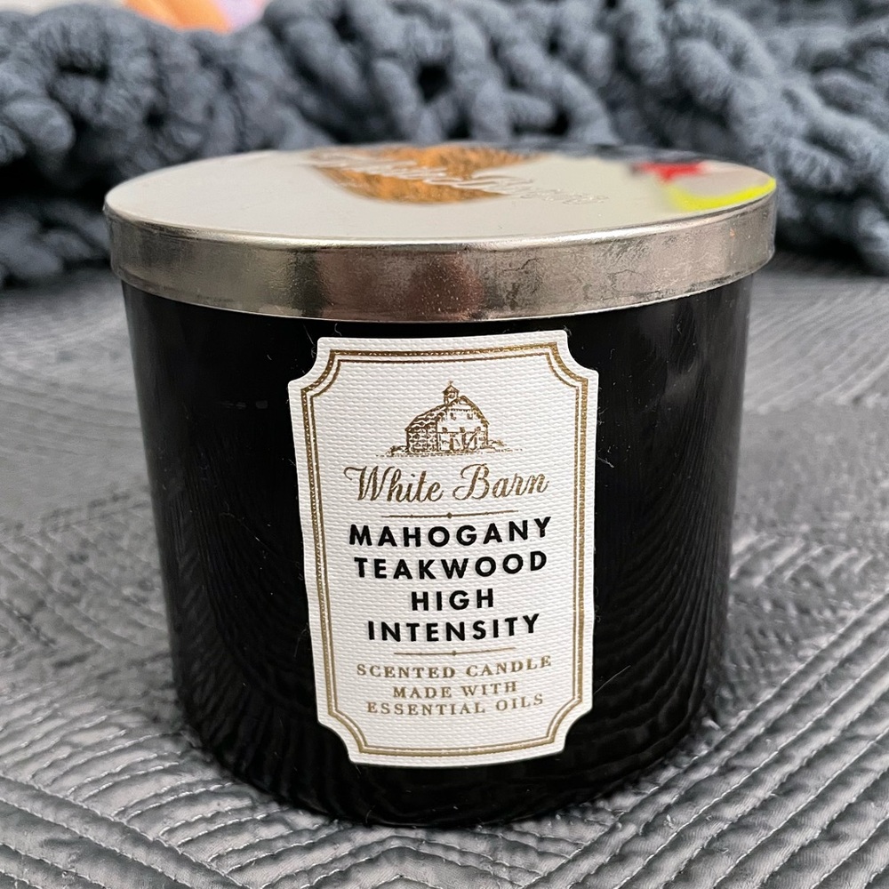 White Barn Candle